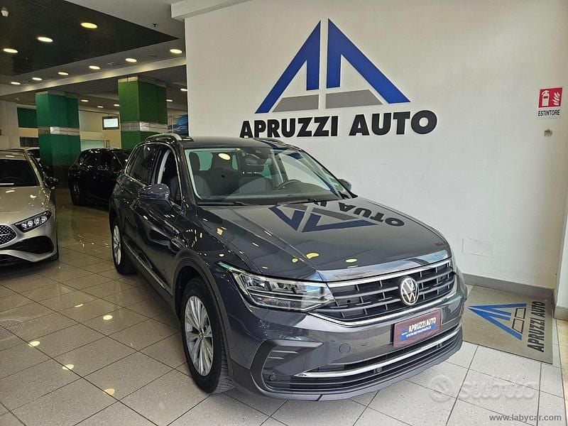 Usata VW Tiguan Life 150 CV (110 kW) 2023 Grigio SUV