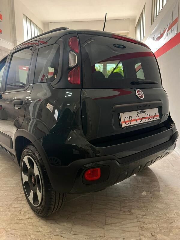 Usata Fiat Panda Cross Cross 69 CV (50 kW) 2024 Verde Utilitaria