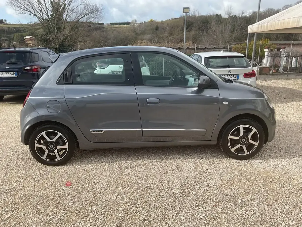 Usata Renault Twingo 95 CV (69 kW) 2019 Grigio Utilitaria