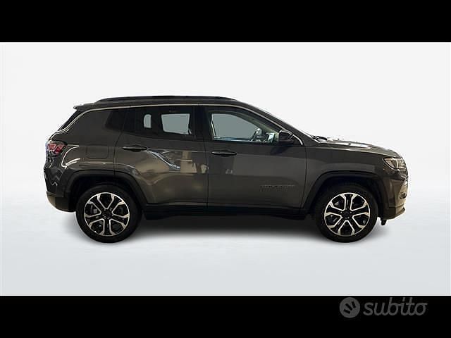Usata Jeep Compass Limited 131 CV (96 kW) 2022 Grigio scuro SUV