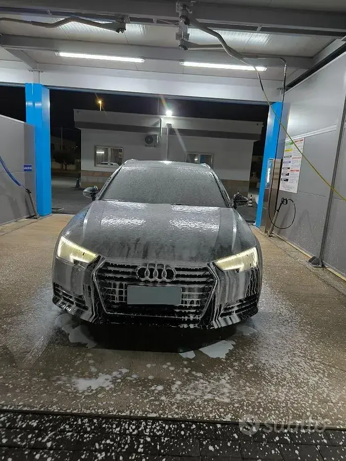 Usata Audi A4 122 CV (89 kW) 2019 Nero Station wagon