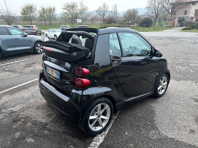 Usata Smart ForTwo Cabrio Pulse 2011 Nero Cabrio