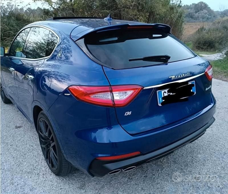 Usata Maserati GranSport 349 CV (256 kW) 2020 Blu Station wagon