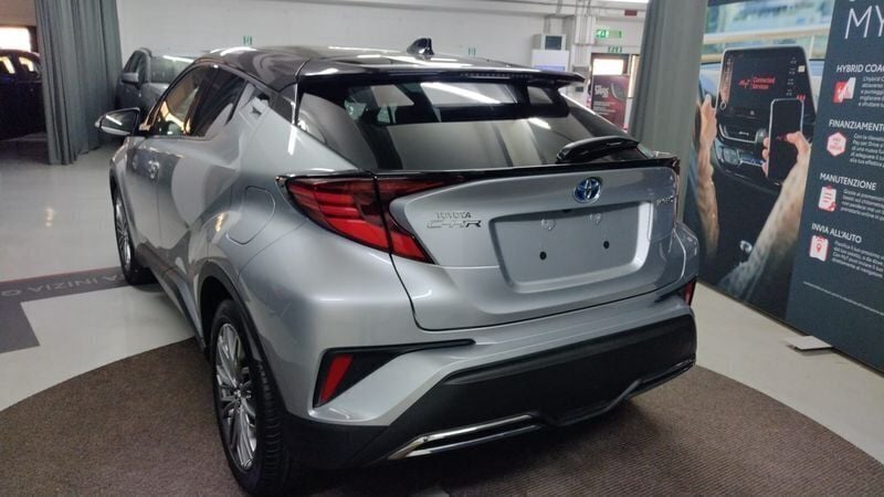 Usata Toyota C-HR Lounge 152 CV (111 kW) 2023 Grigio SUV
