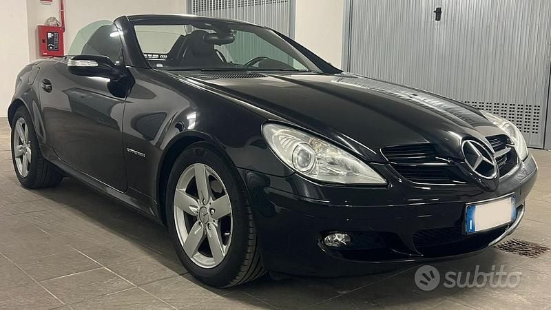 Usata Mercedes SLK200 163 CV (119 kW) 2004 Nero Cabrio