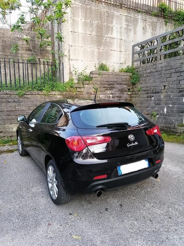 Usata Alfa Romeo Giulietta 140 CV (102 kW) 2012 Utilitaria