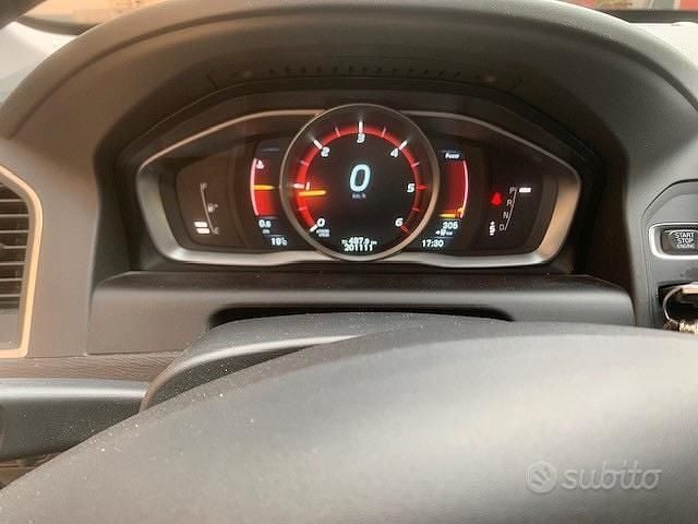 Usata Volvo XC60 150 CV (110 kW) 2016 Grigio SUV