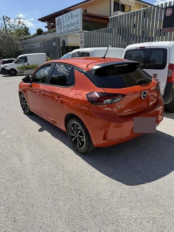Usado Opel Corsa 102 HP (75 kW) 2020 Vermelho Citadino