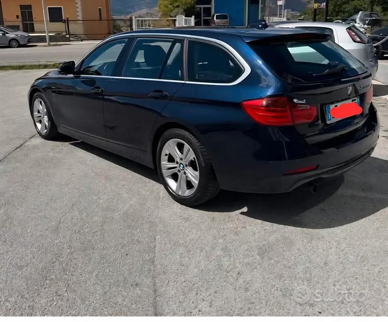 Begagnad BMW 320 Sport Line 184 HK (135 kW) 2012 Blå Kombi