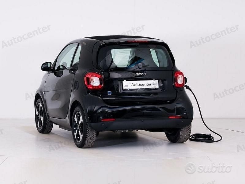 Usata Smart ForTwo Coupé Passion 60 kW (82 CV) 2021 Nero Utilitaria