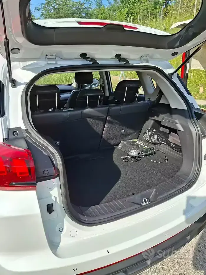 Usata EVO Evo 5 127 CV (93 kW) 2024 Bianco SUV