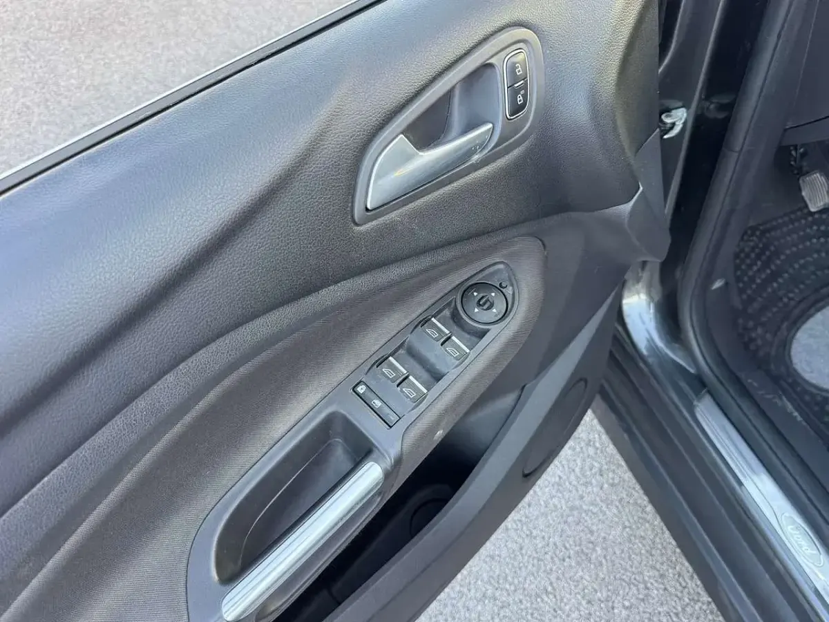 Brugt Ford C-MAX Titanium 120 HK (88 kW) 2015 Grå MPV