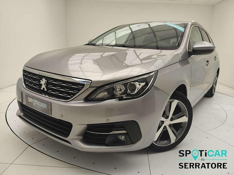 Grigio Usata 2018 Peugeot 308 Allure Station wagon | 9986 € (Buon prezzo) - Immagine 1/4