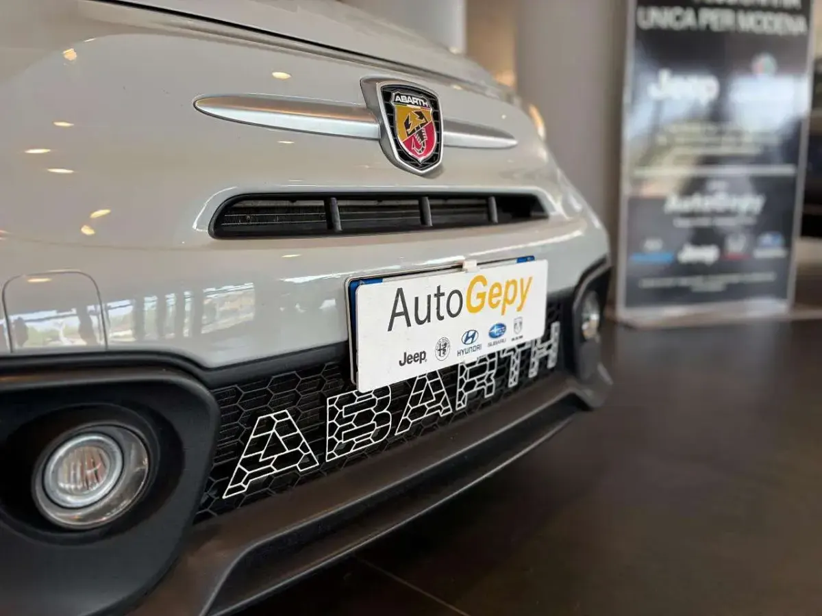 Usata Abarth 595 145 CV (106 kW) 2016 Grigio Utilitaria