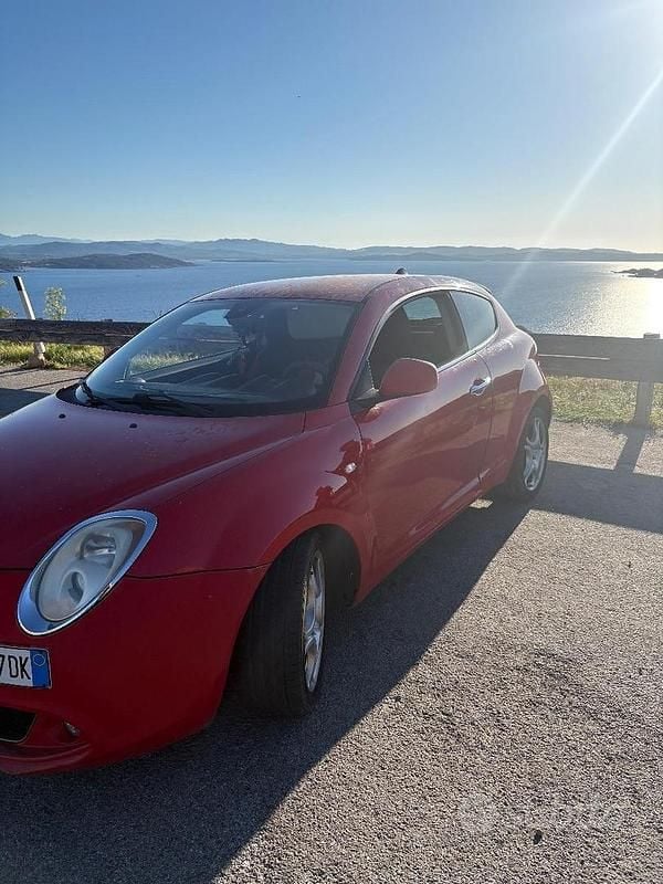 Usata Alfa Romeo MiTo 90 CV (66 kW) 2009 Rosso Utilitaria