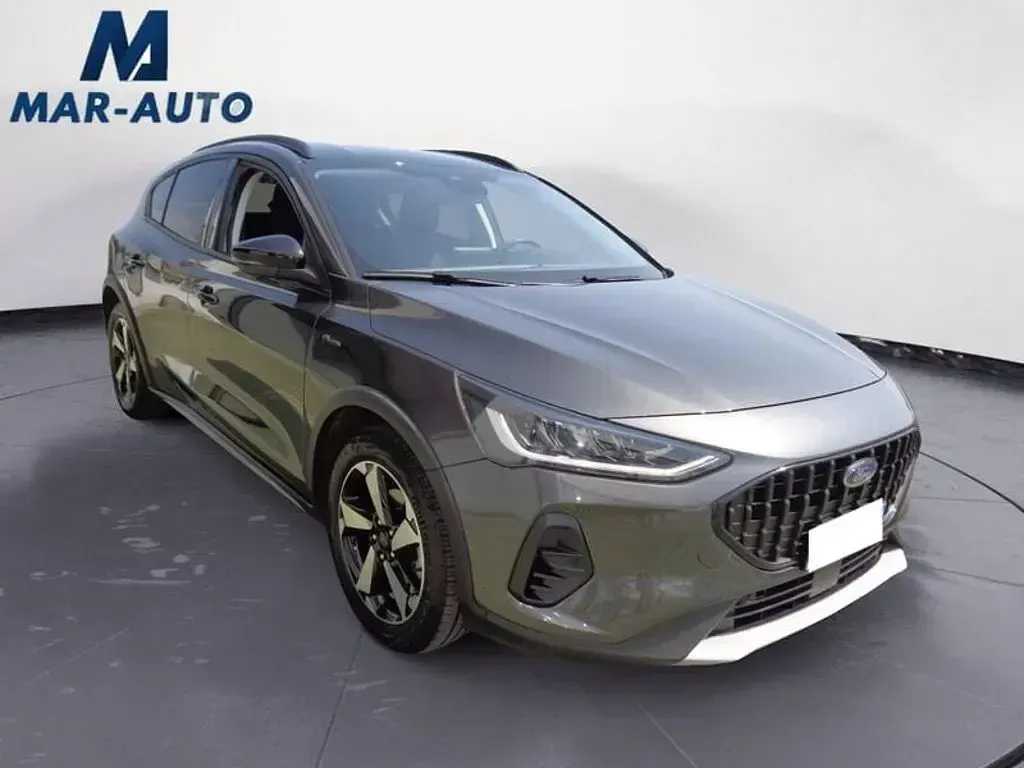 Usata Ford Focus Active 125 CV (91 kW) 2023 Grigio scuro Berlina