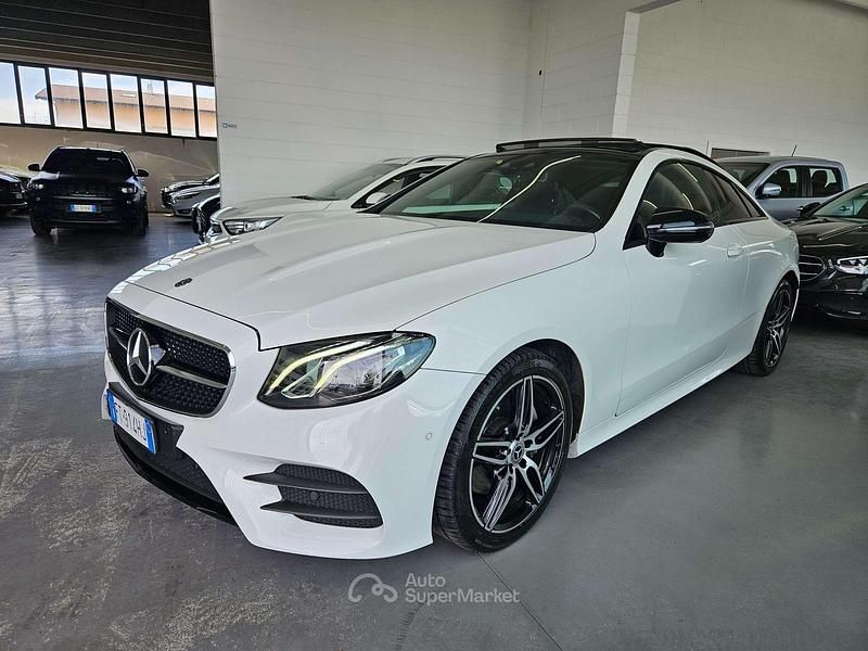 Usata Mercedes E220 Premium Plus 194 CV (142 kW) 2019 Bianco Coupé