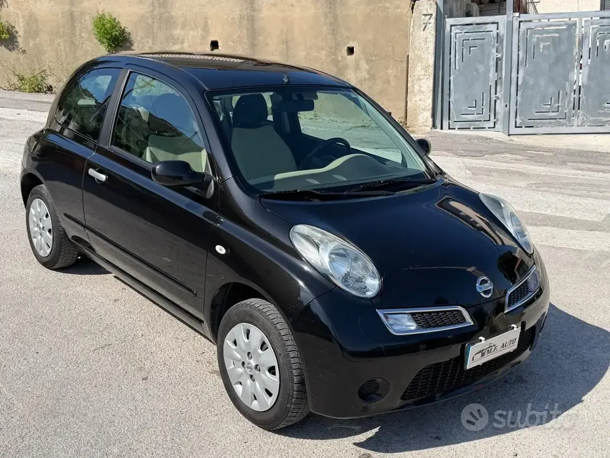 Usata Nissan Micra 80 CV (58 kW) 2010 Nero Utilitaria