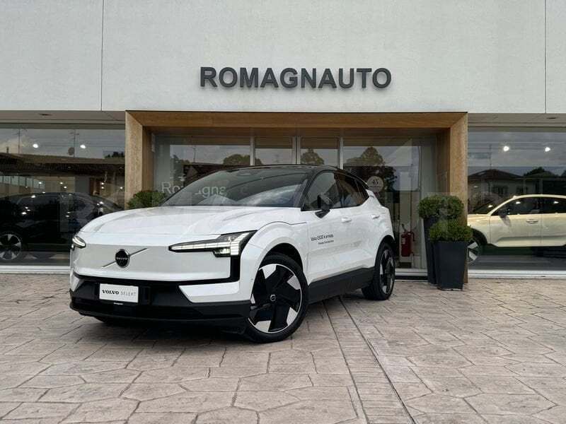 Bianco Usata 2023 Volvo EX30 Performance SUV | 39.800 € (Buon prezzo) - Immagine 1/4