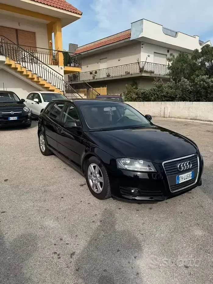 Usata Audi A3 Attraction 105 CV (77 kW) 2011 Nero Utilitaria
