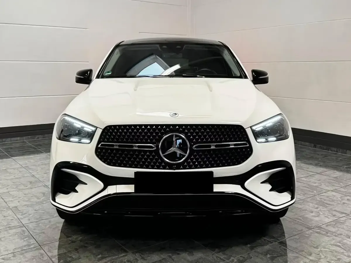 Usata Mercedes GLE300 AMG 269 CV (197 kW) 2024 Bianco SUV