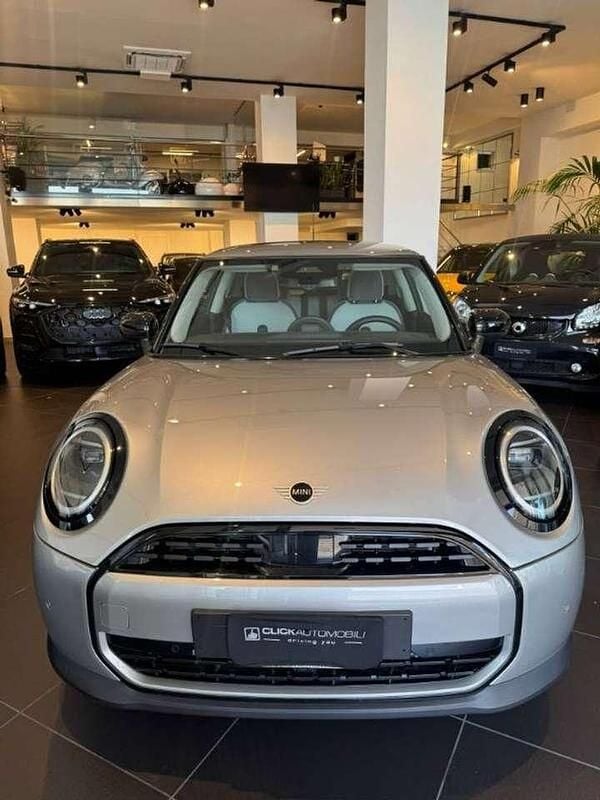 Usata Mini Cooper Classic 156 CV (114 kW) 2024 Argento Utilitaria