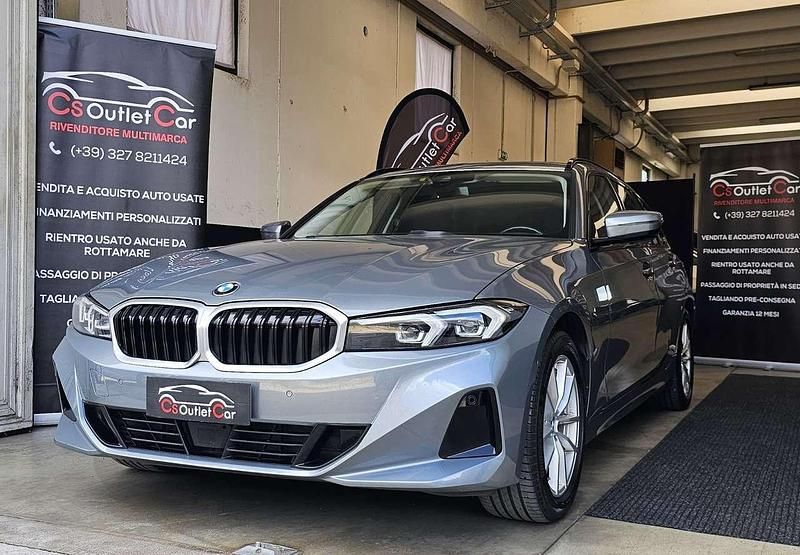 Usata BMW 318 150 CV (110 kW) 2023 Grigio Station wagon