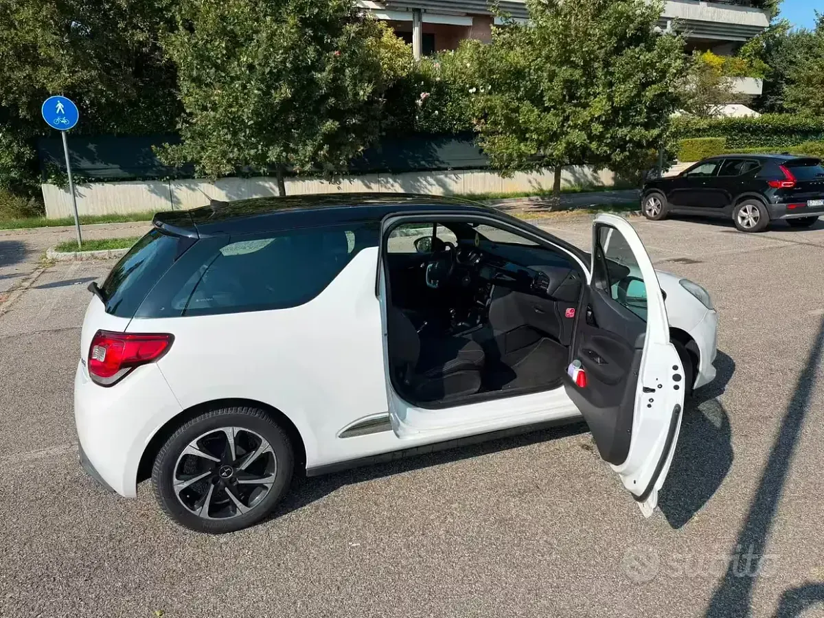 Usata DS Automobiles DS3 So Chic 75 CV (55 kW) 2016 Bianco Utilitaria