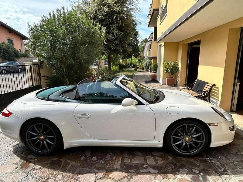 Usata Porsche 911 Carrera 4S Cabriolet 355 CV (261 kW) 2007 Bianco Cabrio