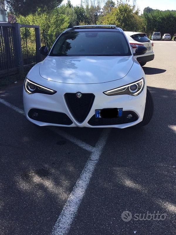 Usata Alfa Romeo Stelvio Executive 210 CV (154 kW) 2017 Bianco SUV
