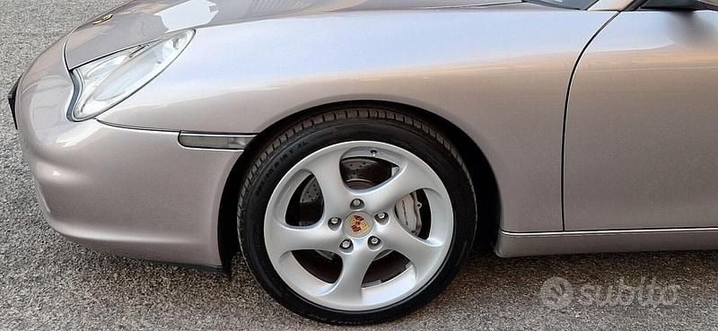 Usata Porsche 911 Carrera Cabriolet 320 CV (235 kW) 2002 Grigio Cabrio