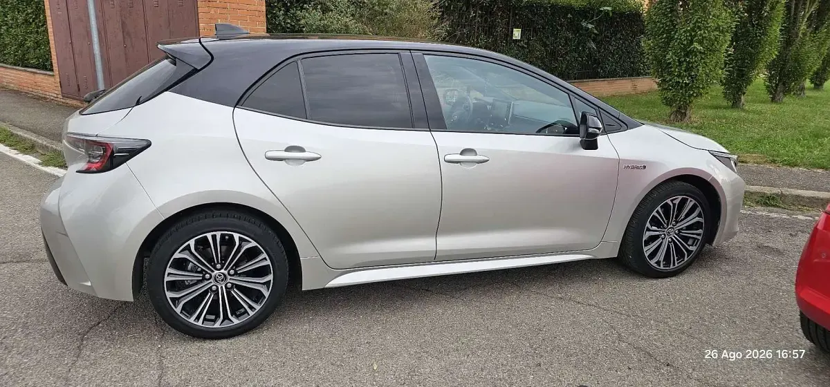 Usata Toyota Corolla Style 98 CV (72 kW) 2020 Berlina