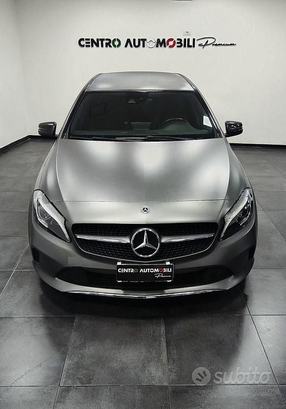 Usata Mercedes A200 Premium 136 CV (100 kW) 2018 Grigio Berlina