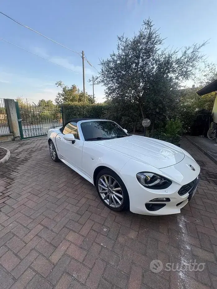 Usata Fiat 124 Spider 140 CV (102 kW) 2018 Bianco Cabrio