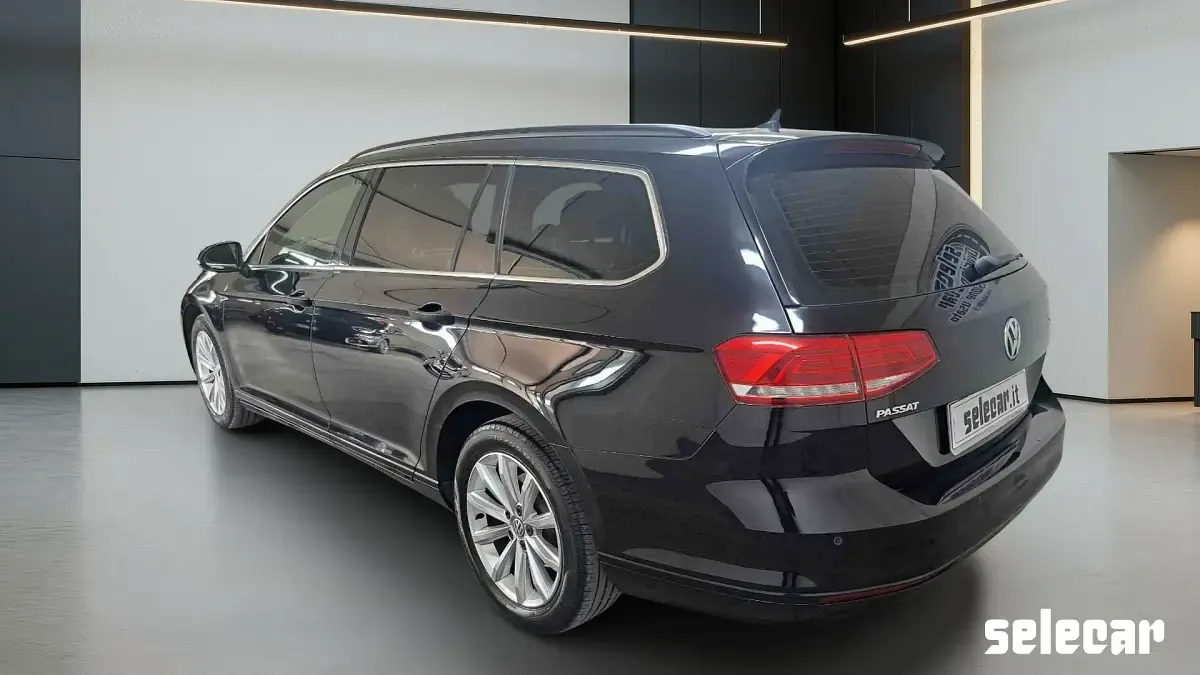 Usata VW Passat Business 150 CV (110 kW) 2018 Nero Station wagon