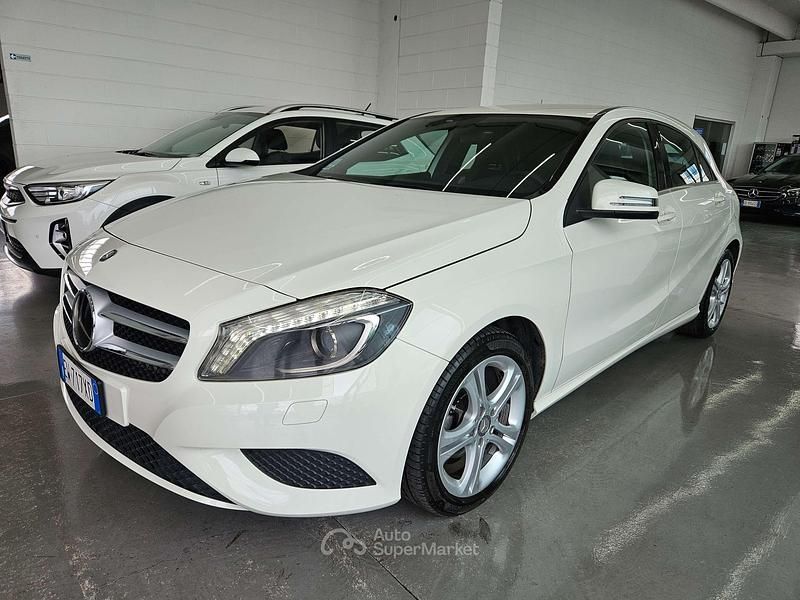 Occasion Mercedes A180 109 ch (80 kW) 2014 Blanc Berline