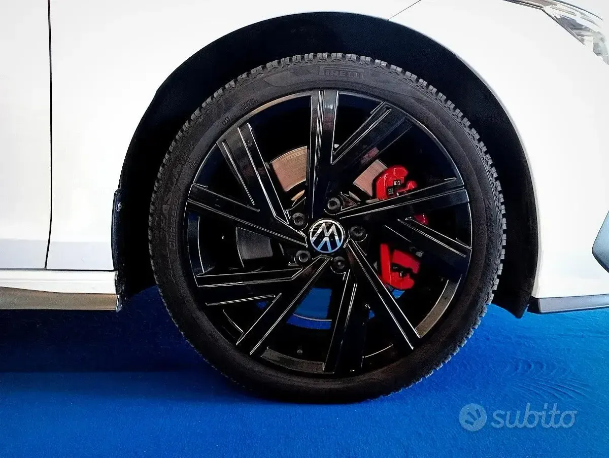 Usata VW Golf VIII GTI 245 CV (180 kW) 2022 Bianco Berlina