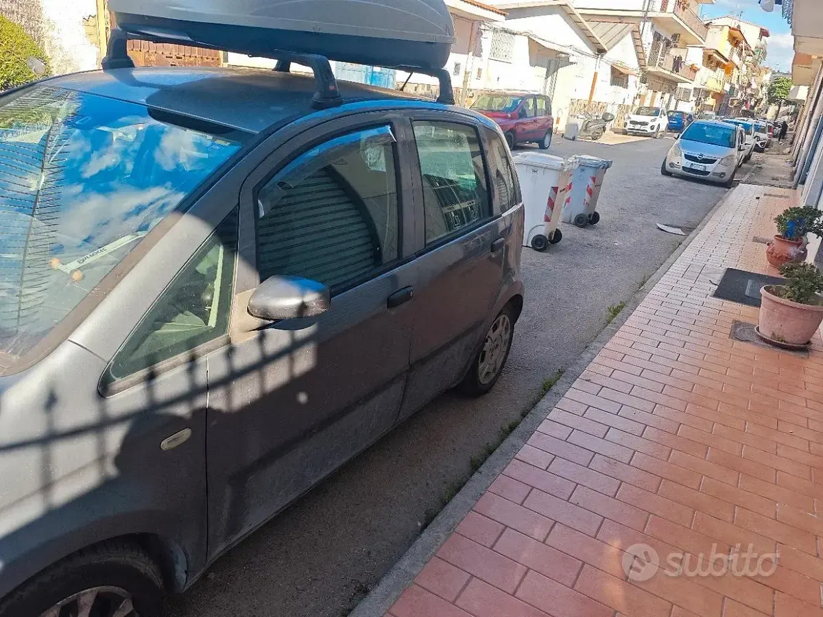 Usata Fiat Idea 80 CV (58 kW) 2008 Grigio Monovolume