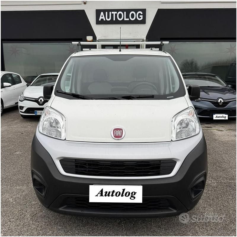 Bianco Usata 2021 Fiat Fiorino Monovolume | 6500 € (Ottimo prezzo) - Immagine 1/4