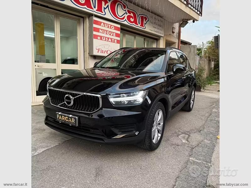 Usata Volvo XC40 Momentum 150 CV (110 kW) 2020 Nero SUV