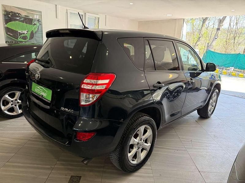 Usata Toyota RAV4 150 CV (110 kW) 2011 Nero SUV