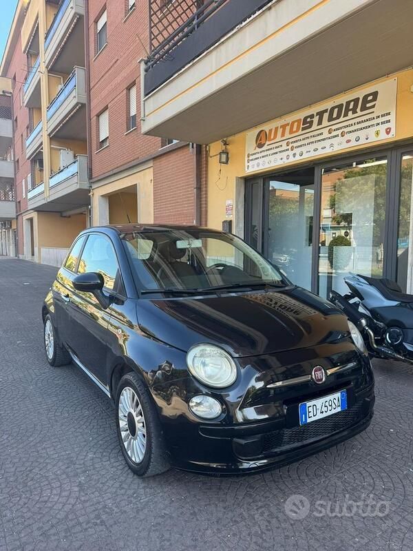 Nero Usata 2010 Fiat 500 Due volumi | 6000 € - Immagine 1/4