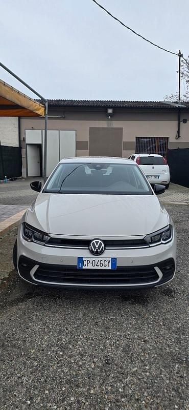Usata VW Polo Life 80 CV (58 kW) 2023 Beige Utilitaria