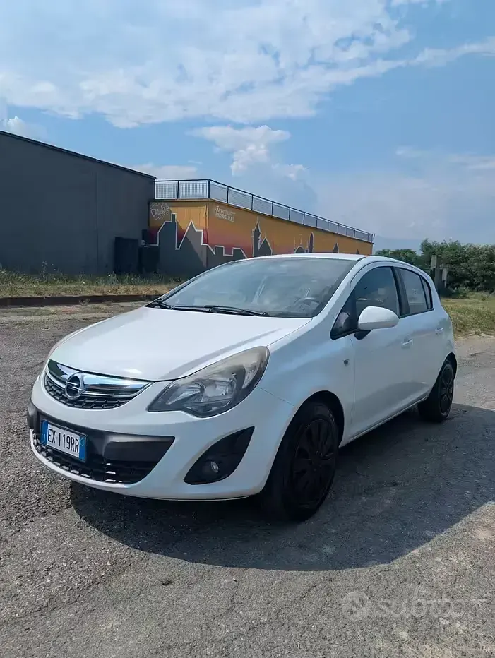 Usata Opel Corsa 85 CV (62 kW) 2015 Bianco Utilitaria