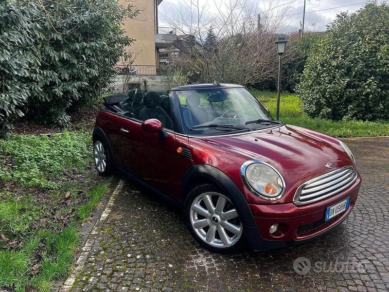 Usata Mini Cooper Cabriolet 2009 Cabrio