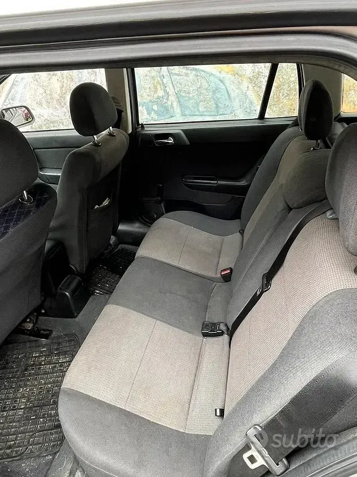 Usata Opel Astra Edition 101 CV (74 kW) 2002 Grigio Station wagon
