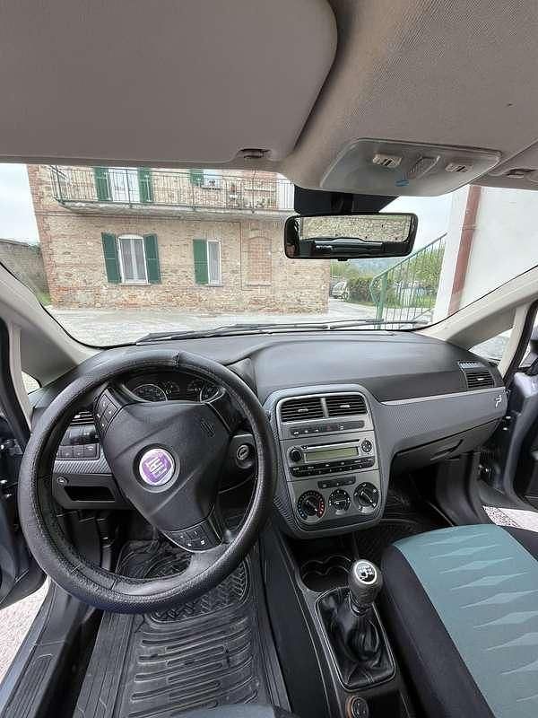 Usata Fiat Grande Punto Dynamic 65 CV (47 kW) 2008 Utilitaria