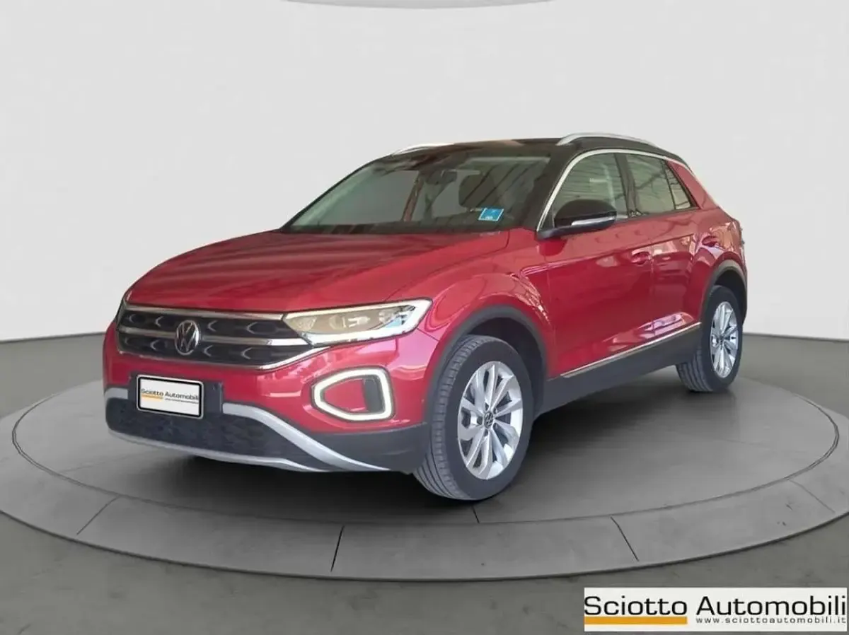 Usata VW T-Roc Style 110 CV (80 kW) 2023 Rosso SUV