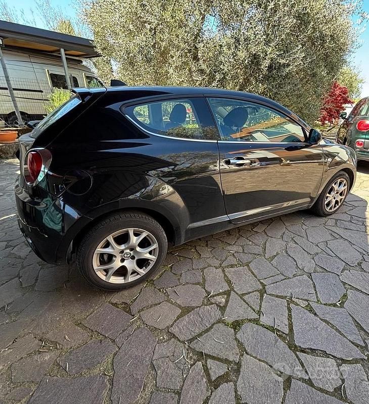 Usata Alfa Romeo MiTo 85 CV (62 kW) 2015 Nero Utilitaria