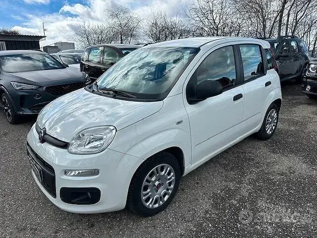 Usata Fiat Panda Easy 75 CV (55 kW) 2015 Bianco Utilitaria